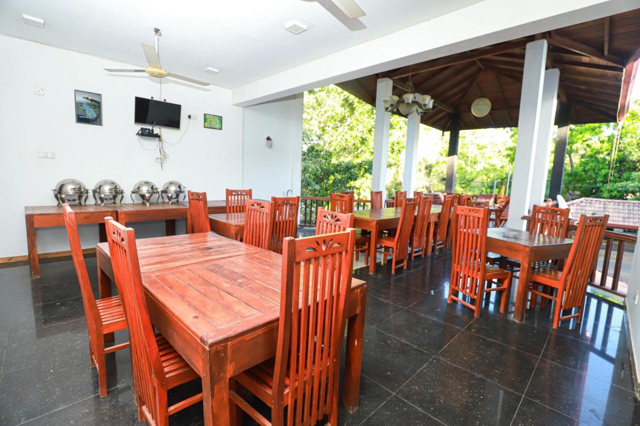 Yala Rich Lodge Tissamaharama Extérieur photo