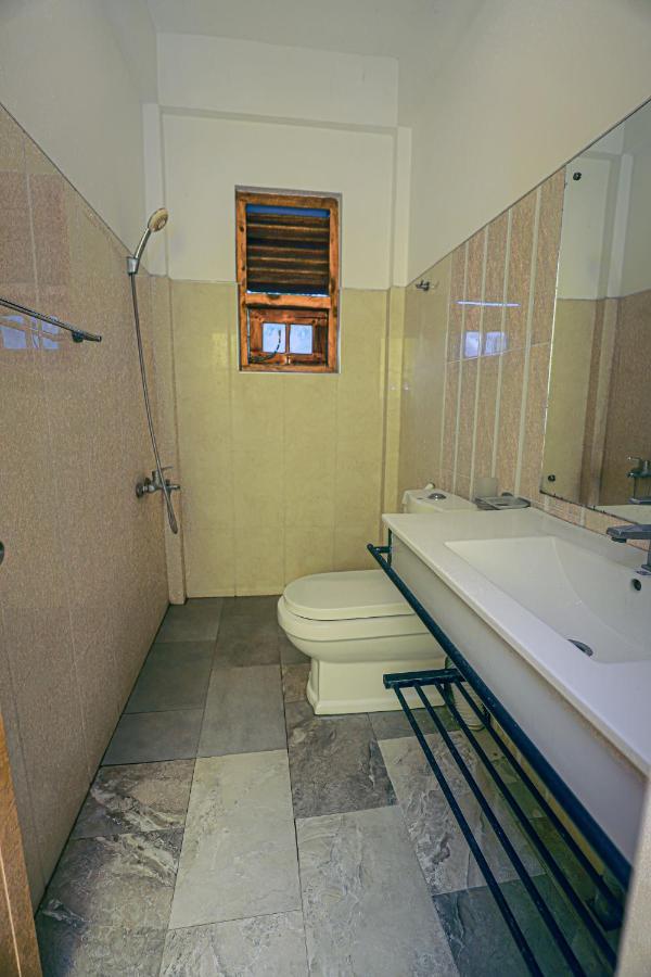 Yala Rich Lodge Tissamaharama Extérieur photo