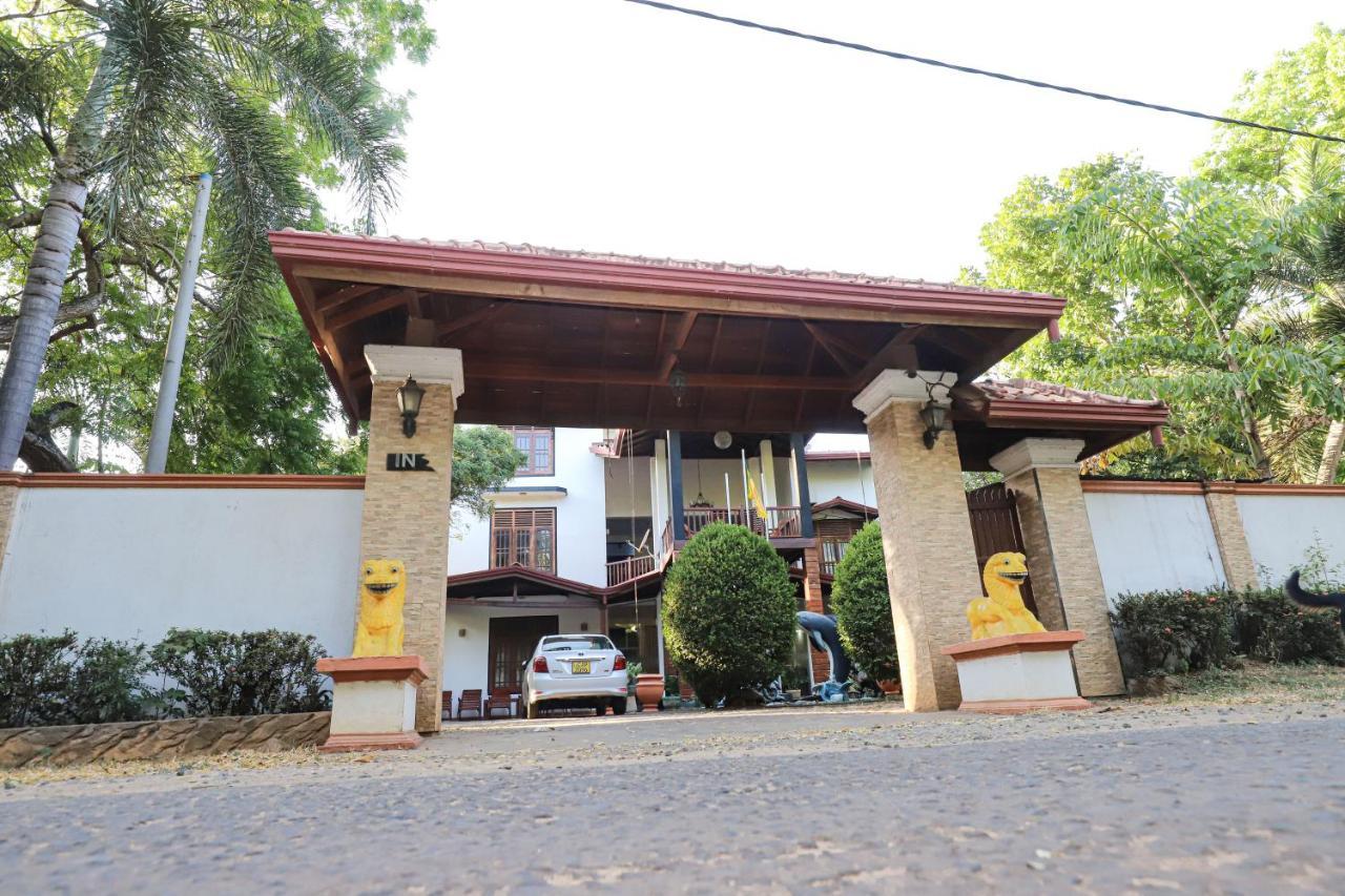Yala Rich Lodge Tissamaharama Extérieur photo